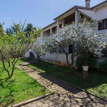 Apartment In Porec/istrien 9863