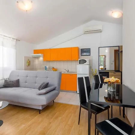 In Porec/istrien 9863 Apartment